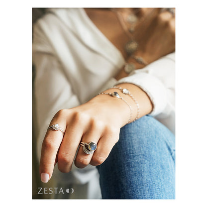 Bague "Dainty"